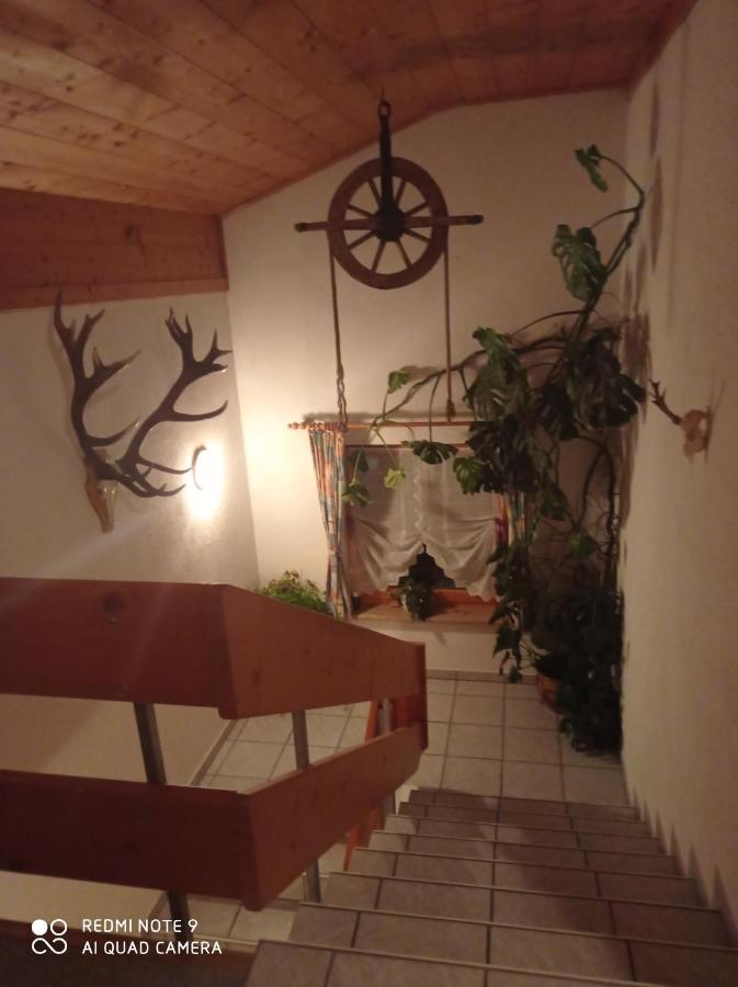 Haus Sonnenschein Apartment Holzgau Exterior photo