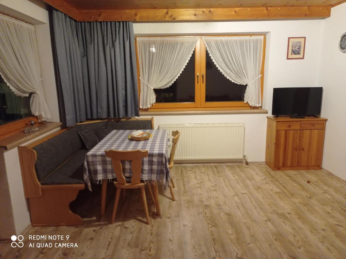 Haus Sonnenschein Apartment Holzgau Exterior photo
